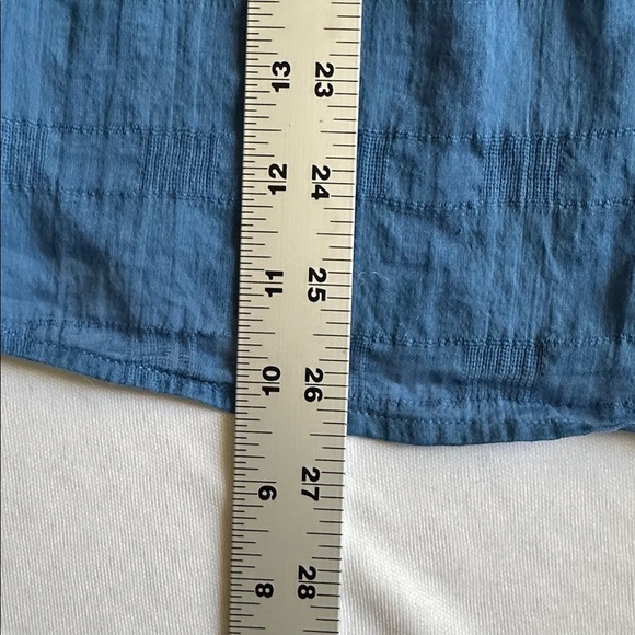 Coldwater Creek Sheer Blue Button-Front Women's Shirt - Lightweight Layering Top - Picture 7 of 17